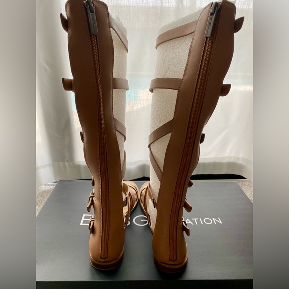 BCBG Larisse Gladiator Sandals Size 8.5M - Picture 3 of 15